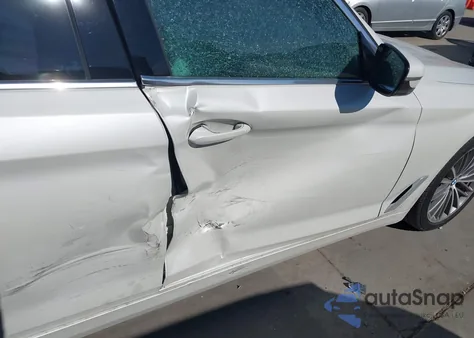 2019 BMW 530I z USA, uszkodzony, nr VIN WBAJA5C54KWW28355